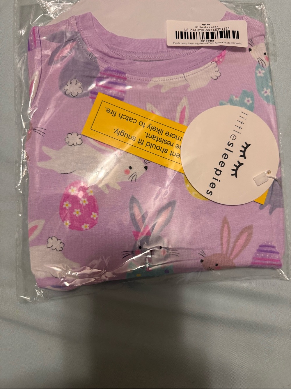 12/18 little sleepies 2pc